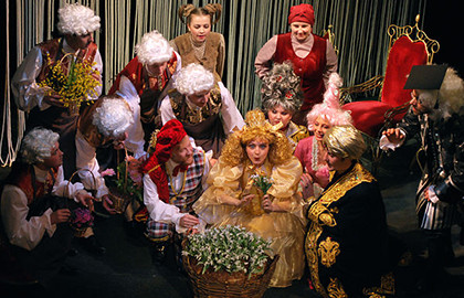 Scene from «Двенадцать месяцев»
