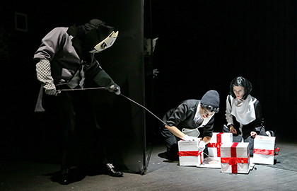 Лес, ведьма и горящий шкаф (по опере "Гензель и Гретель")