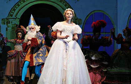 Cцена из «Золушка»