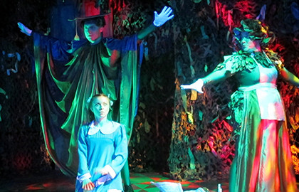 Алиса в стране чудес. АЯтеатр