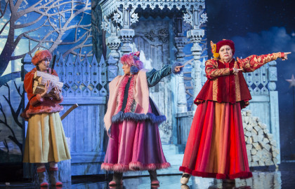 Scene from «Мороз&Ко»