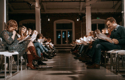 Cцена из «Questioning. Кто ты?»