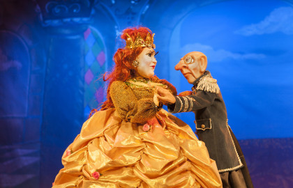 Cцена из «Сказка про Солдата и Жар-птицу и про глупую царицу»