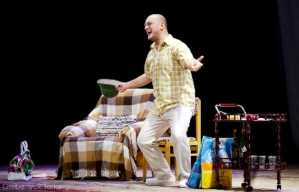 Cцена из «Подыскиваю жену, недорого!»