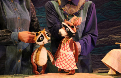 Cцена из «Крошка Енот и Тот, кто сидит в пруду»