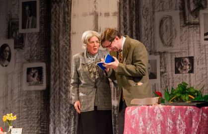 Scene from «Раневская. Сквозь смех и слезы»