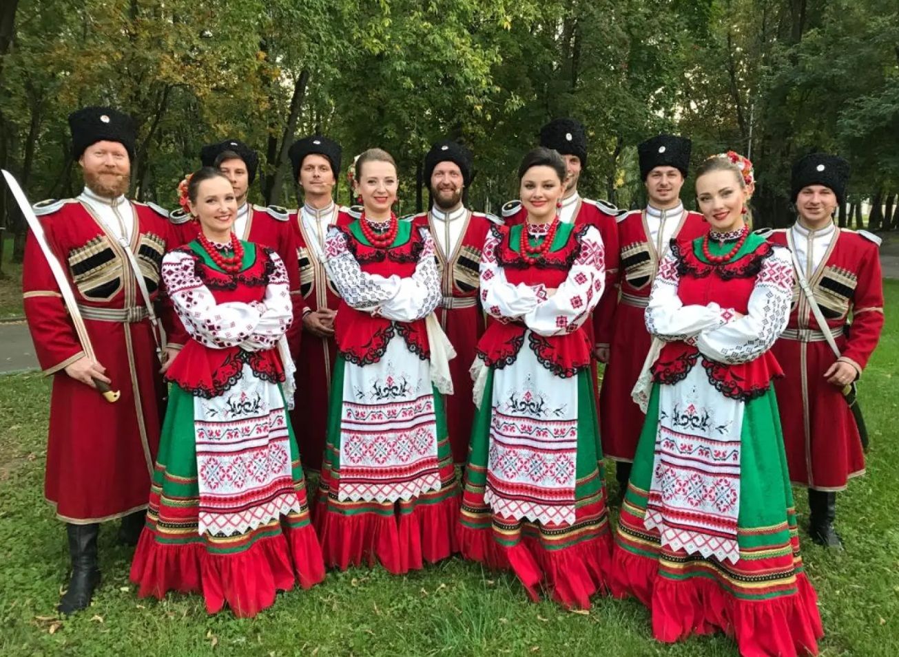 Новогодний разгуляй с Московским Казачьим Хором