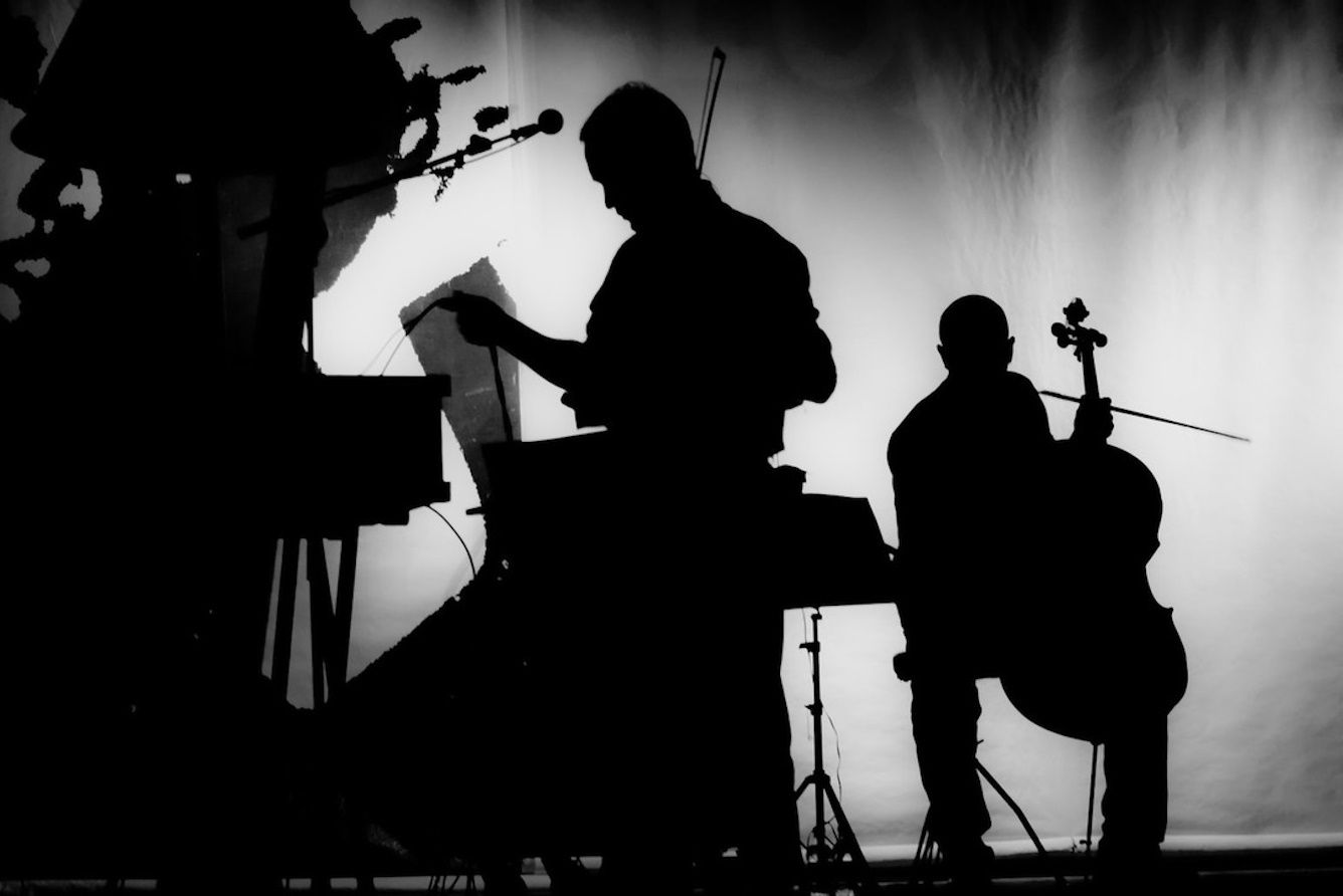 Storm cellos: Мировые рок-хиты на виолончелях
