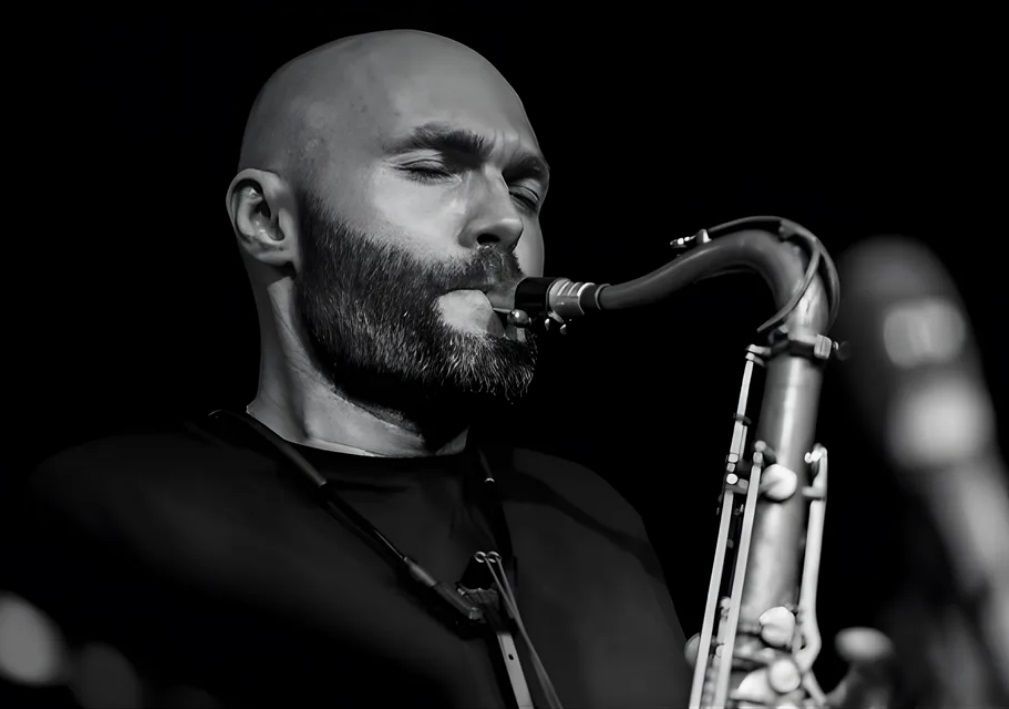 Sergey Golovnya. Swing Machine