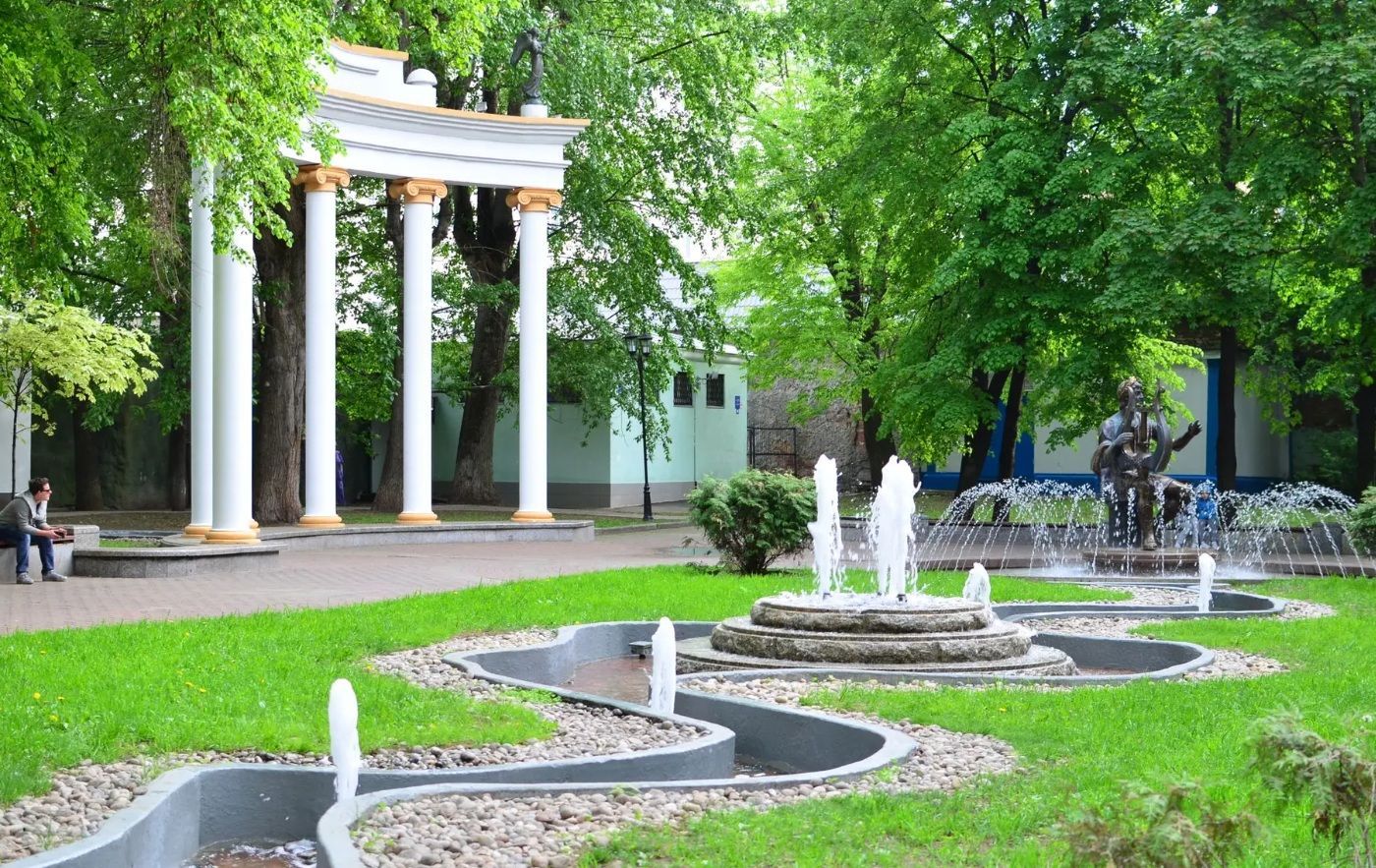 Москва Булгаковская: мистика, тайны и магия Патриарших с посещением видовой ротонды
