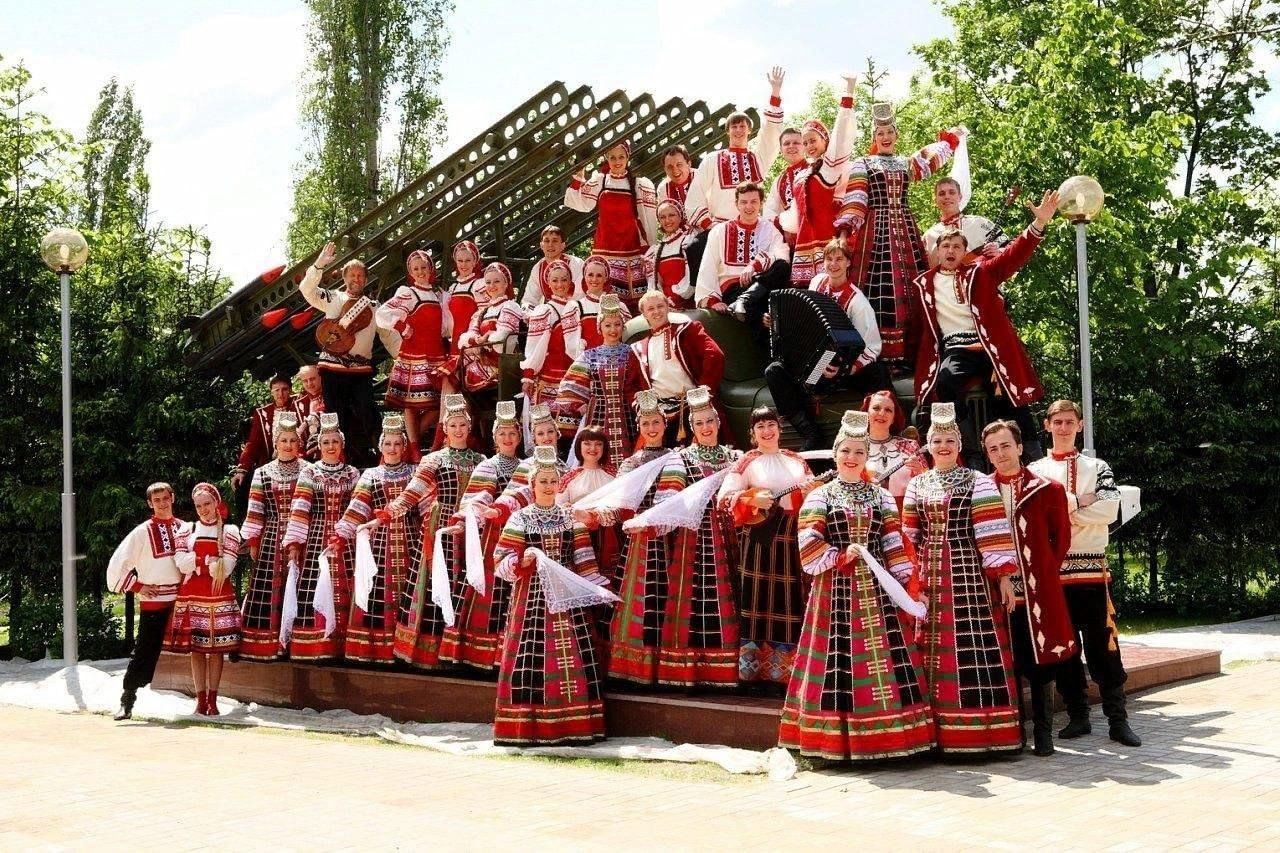 Воронежский русский народный хор «Россия песнями полна»