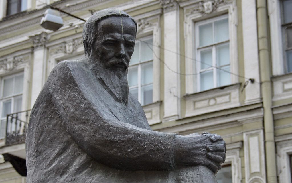 Афиша: Экскурсия по дворам и их парадным с посещением коммуналки мини группа в Санкт-Петербурге 27 июля 2026
